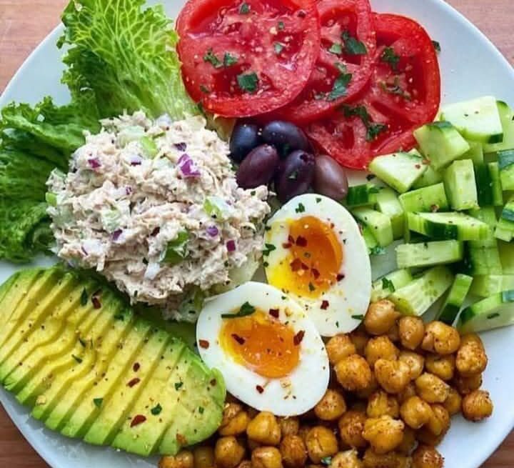 Tuna salad platter made with wild albacore tuna